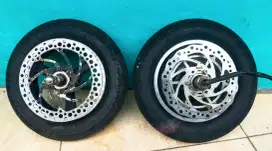 DINAMO BLDC 48V.roda depan&belakang .pelk10 inch.masih sangat normal.t