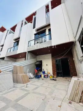 Rumah Cluster Eksklusif Murraya Residence Di Jalan Kemuning Utan