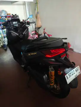 X-Max 2023 hitam doff