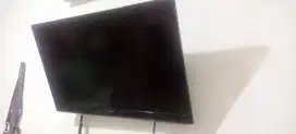 Tv android tipe sate box sharp 32 inch nya abangkuhh kuy