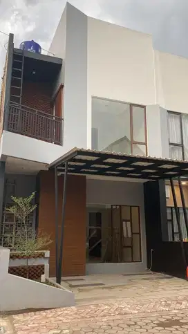 DIJUAL CEPAT TURUN HARGA, Rumah Siap Huni.