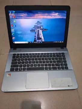 BISMILLAH DI JUAL LAPTOP ASUS A9 RAM 8GB SSD 256GB SIAP PAKAI