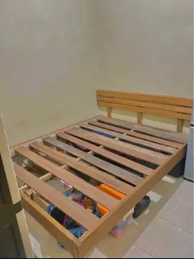 Dijual Dipan/Divan Kayu AKASIA ukuran no 2