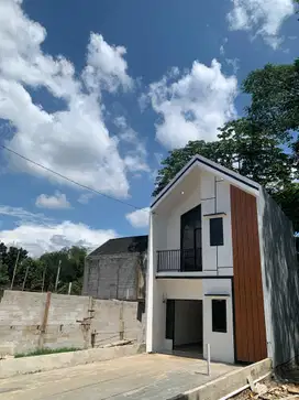 Dijual Rumah 2 lantai type 90/77 Sertipikat SHM