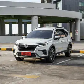 LOW KM Honda BR-V prestige sensing 2023 Bensin