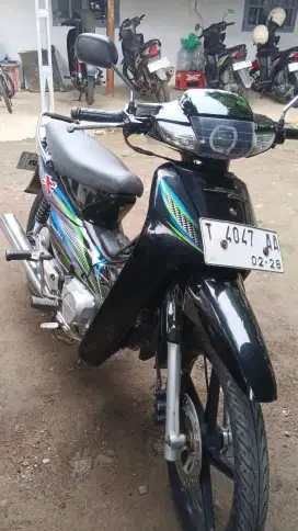 Di jual Supra x2002