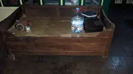 kursi risban antik jadul