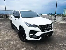 KM 15.000 TOYOTA FORTUNER 2.8 GR SPORT TETRADRIVE 4X4
