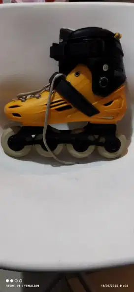 Jual Sepatu Roda merk Oxelo