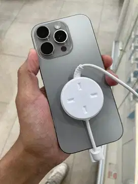 APPLE IPHONE 16 PRO