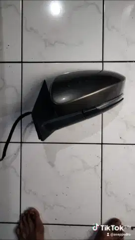 Seperapat mobil spion _ Lampu mobil