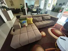 Sofa L 3 4 seater dari Ivaro baru pakai 2 minggu kondisi seperti baru