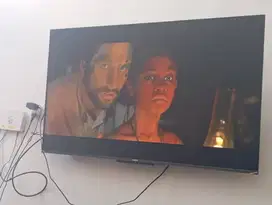 Tv 50 inch cooca msh ada dus lengkap baru sebulan beli