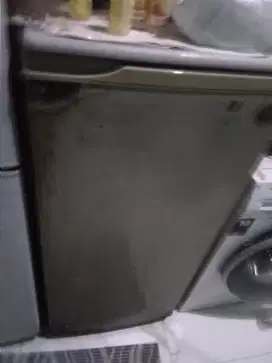 Kulkas Toshiba 1 pintu
