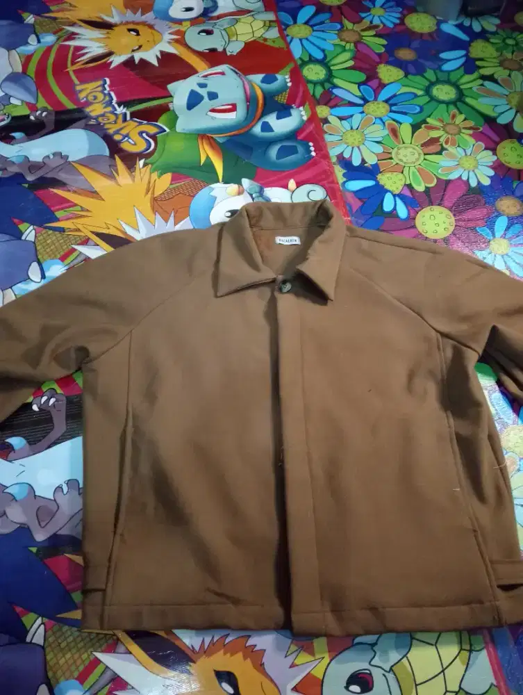 Dijual jaket boxy kalalaen,size L,lokasi cawang jaktim,minat?whatshap