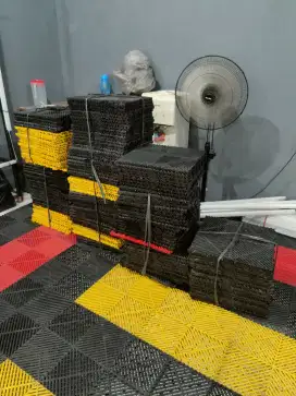 Jual Modular Floor Lantai Plastik untuk workshop, bengkel, showroom