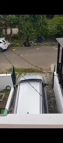 Disewakan rumah 2 lantai 3 kamar tidur di taman royal