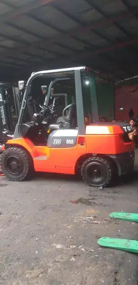 Forklift Toyota 3 Ton,Manual,Tiang Fullfreelift,Mesin 2Z,Seri 7FD30,Ta