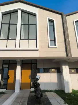 Disewakan Rumah Cluster Wimbledon Jababeka Cikarang