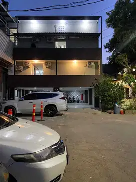Jual kos kosan fasilitas kolam renang, Srategis Jln. Pengayoman 3 Lti