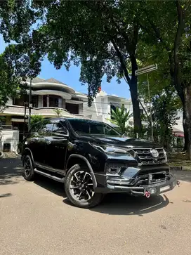 Cash Fortuner 2.8 GR 4x2 A/T Tahun 2022 Pemakian Pribadi