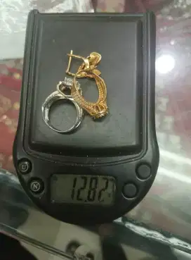 Jual beli mas dan berlian