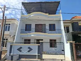 Rumah bagus 2.5 lt, 8x15 Taman palem