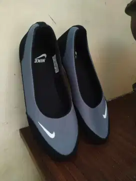 Nike slop sport women ori