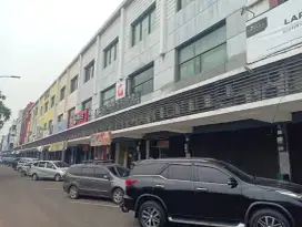 Ruko Bussiness Park 3 Lantai

Tangerang City