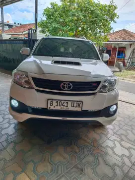 Toyota fortuner vnt trd turbo