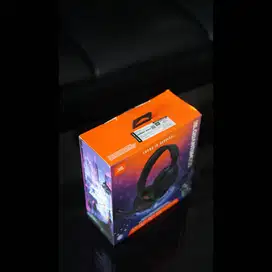 Headset JBL Quantum 200 (Headset berkabel dengan mikrofon flip-up)