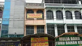 Dijual/Disewakan Ruko B.Katamso 3,5 Tkt. Dekat Majestyk&Sun Supermart
