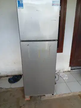 Kulkas Aqua 2 pintu
