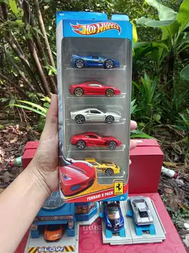 Ferrari 430 Scuderia, F50, 575 GTC, GTO, 599 GTB : Hotwheels Ferrari 5