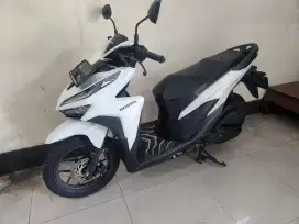 Vario 125 all new iss 2021 putih dp200rb kredit // tunai  gbm