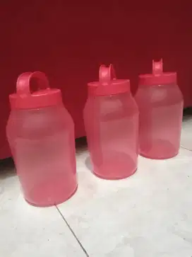 Tempat Snack / Minuman isi 3Bh Kedap merk Tupperware Warna Merah Antik