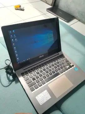 Laptop Asus S200E