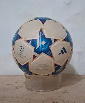 DIJUAL BOLA ADIDAS UCL FINALE CHAMPIONS 2023/2024