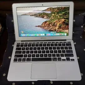 Macbook Air 12,4 inch 2015 Core i5 Ram 4 internal 128 GB Unit Casan