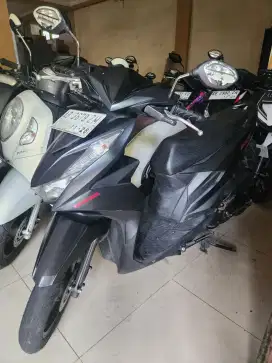Beat deluxe hitam 2023 gbm