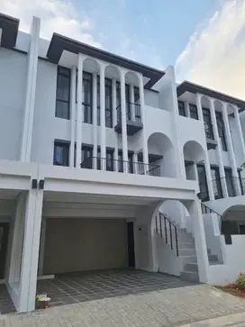 JUAL CEPAT RUMAH SIAP HUNI CLUSTER AETHER GREENWICH BSD