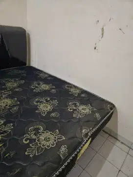 Jual Cepat Spring Bed Queen size 160x200 plus dipan