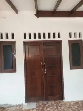 Disewakan/Dikontrakkan Rumah Per Tahun di Pasar Minggu