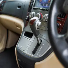 Hyundai H-1 2015 Bensin