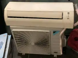 AC DAIKIN 1 ½Pk FULL SET ORIGINAL