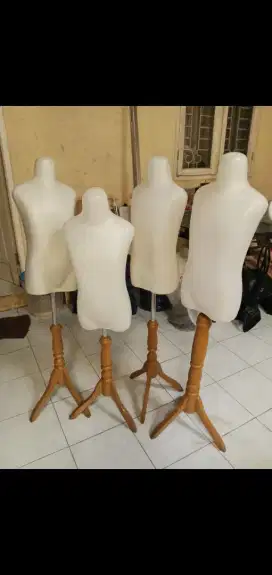 Manikin baju anak