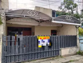 Rumah lama harga hitung tanahnya saja di pondok bambu