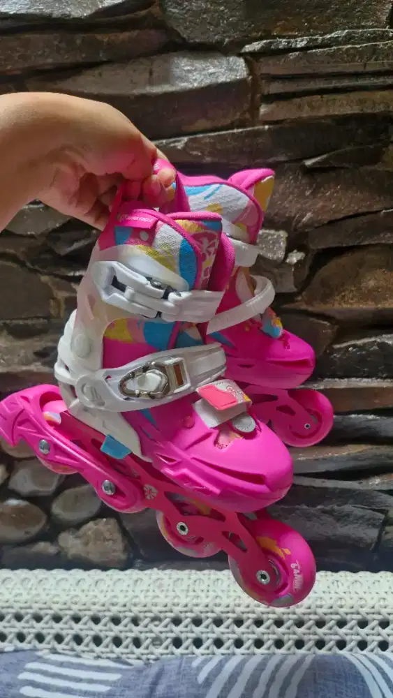 Sepatu Roda Inline Skate Flying Eagle Pink Putih Uk 28-32 S5 Pro Buzz