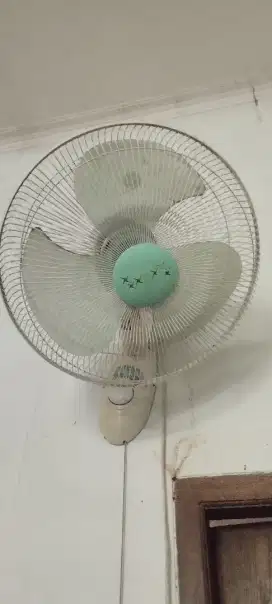 Kipas Angin Dinding/Meja