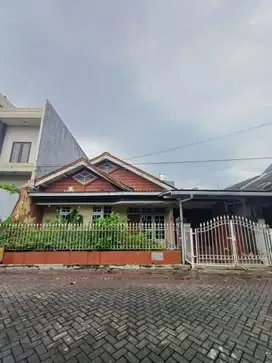 Rumah Hitung Tanah Nirwana Exekutif dekat MERR